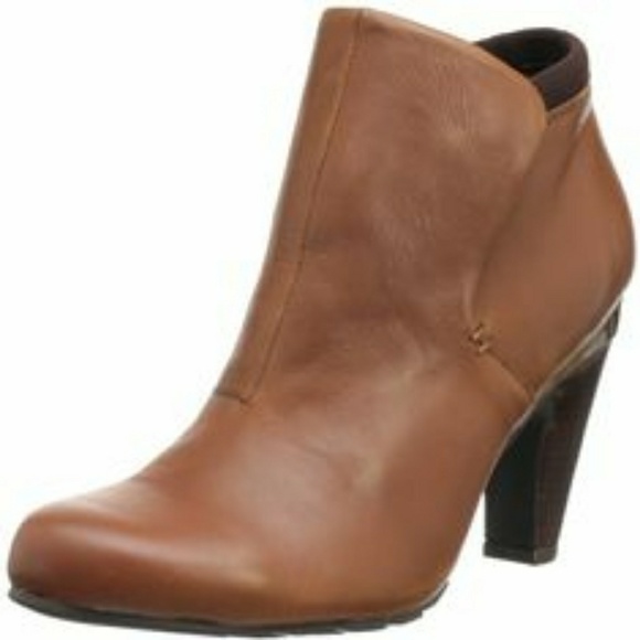 Kenneth Cole Reaction Shoes - Kenneth Cole JuiceY Ankle Booties
